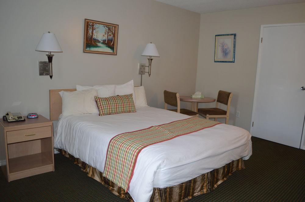 Sage Inn Merritt Bc Exterior photo