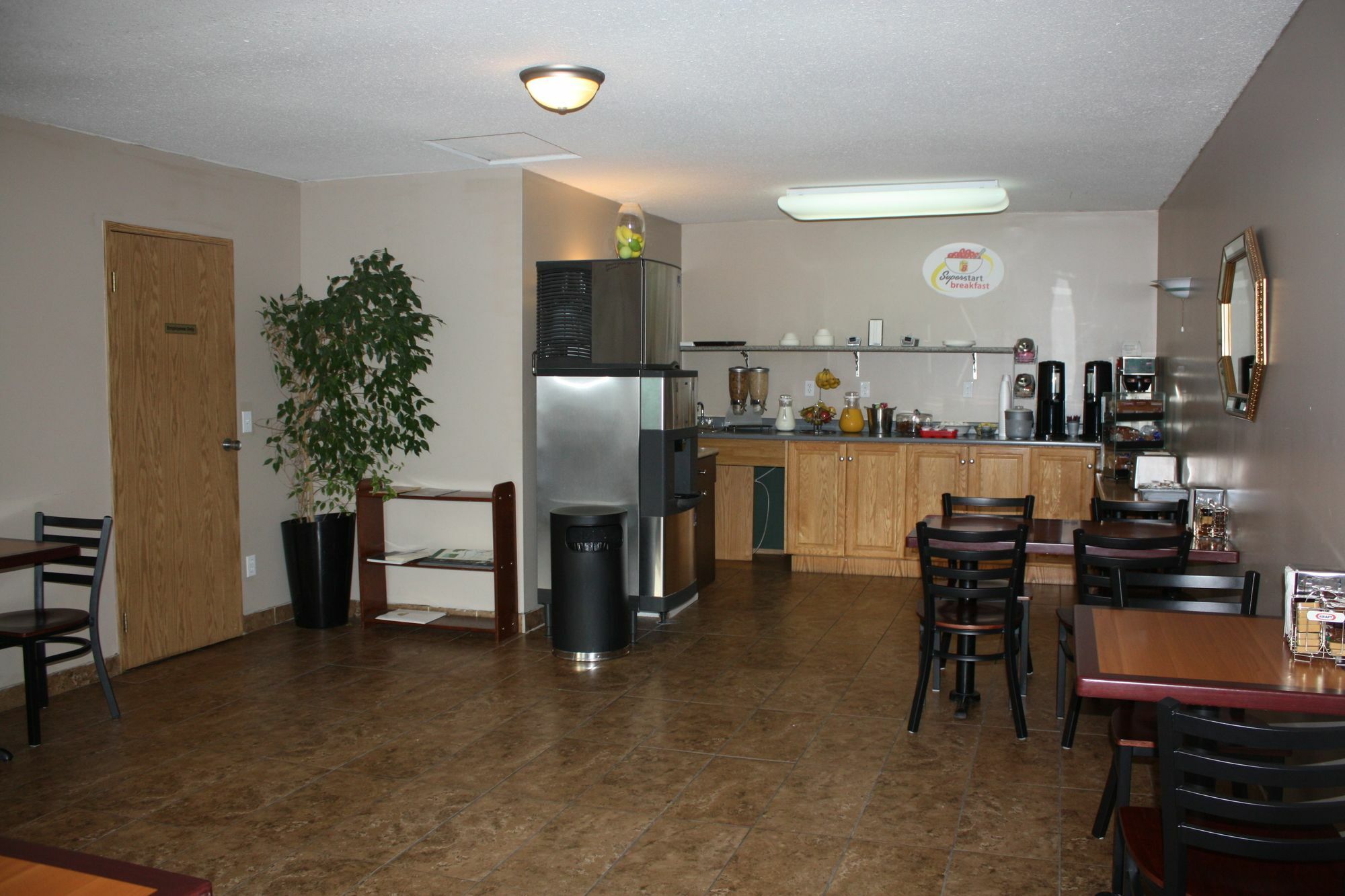 Sage Inn Merritt Bc Exterior photo